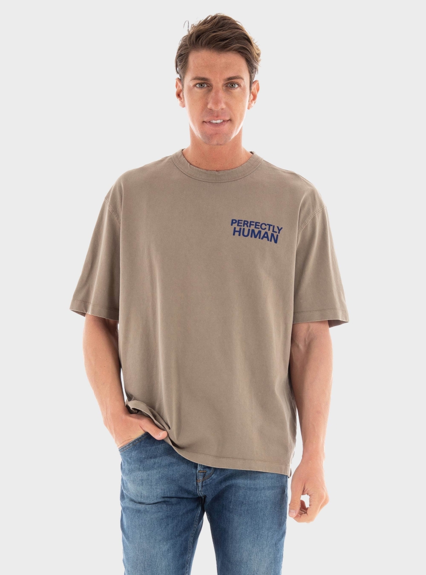 Gabba Nigel Boxy Human Tee - Dark Beige