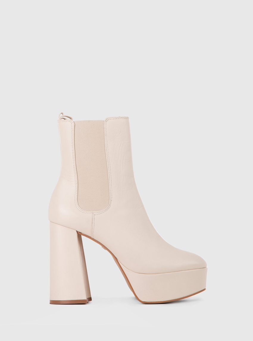 Carrano Ankle Boots - Ecru