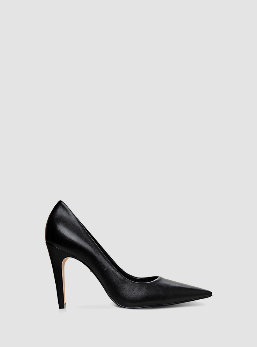 Carrano Classic Heels - Black