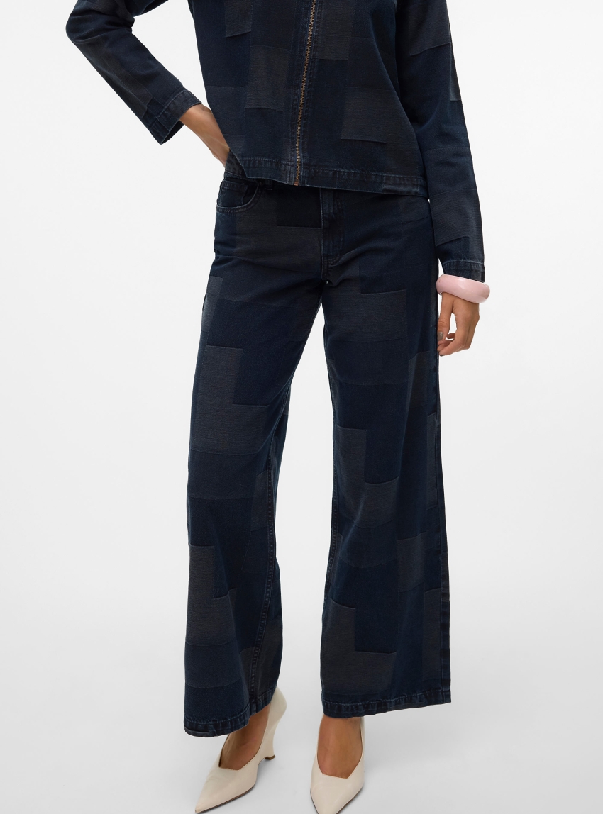 Vero Moda Remy Mid Rise Wide Patchwork Jeans - Dark Aged Denim