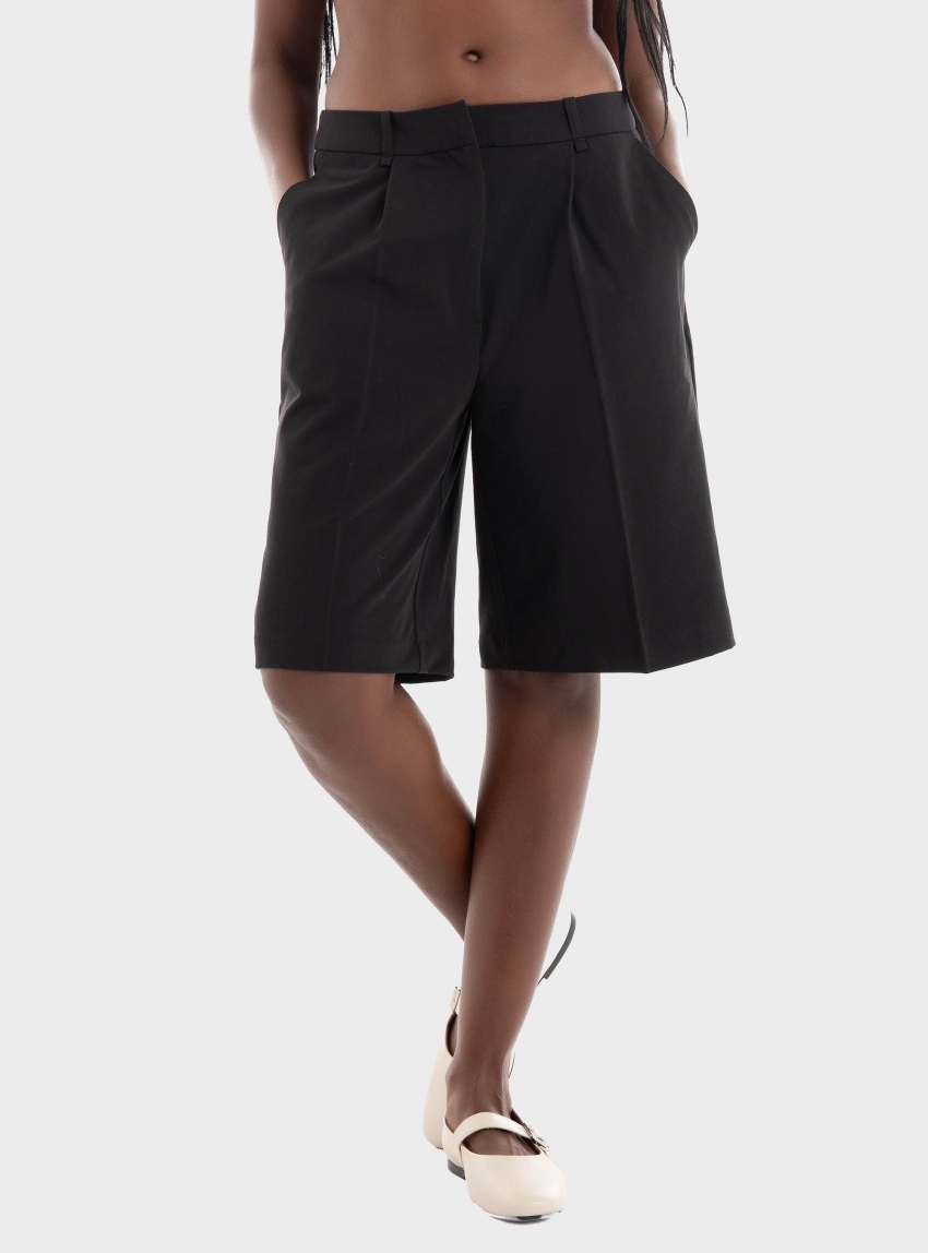 Vero Moda Passi Mid Waist Knee Shorts - Black