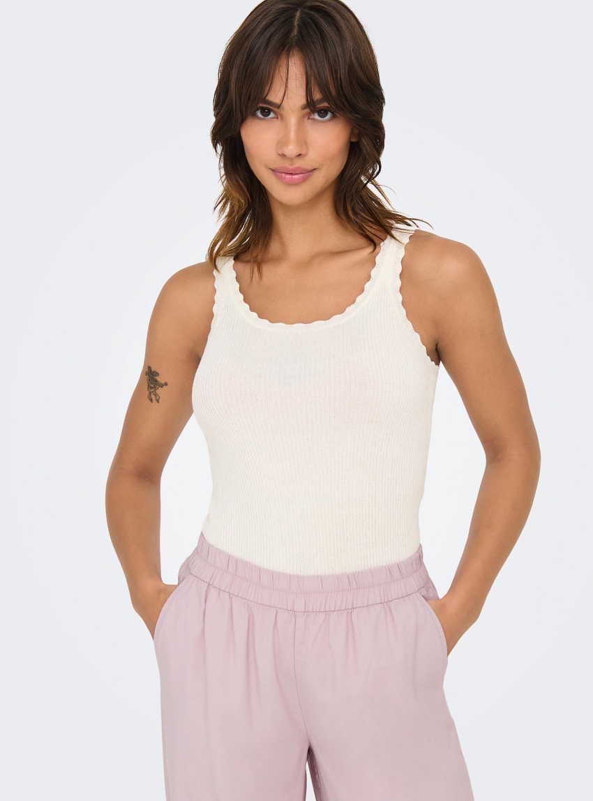 Only Gemma U-Neck Knitted Top - White