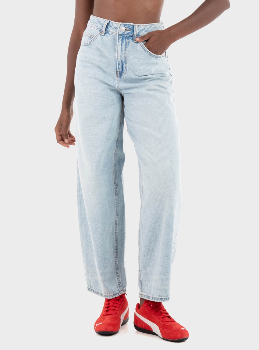 Vero Moda Billie High Rise Barrel Ankle Jeans - Light Aged Denim
