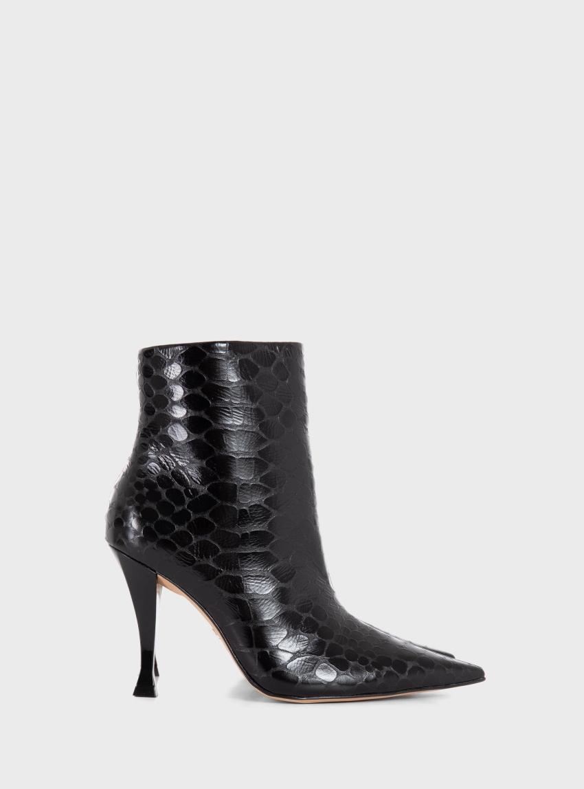 Carrano Ankle Boots - Black