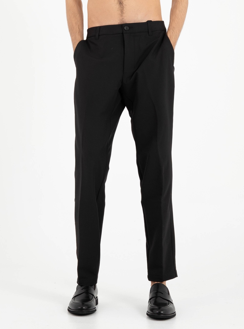 BOSS Tapered-Fit Trousers In Water-Repellent Stretch Fabric TR_Commuter-Tapered - Black