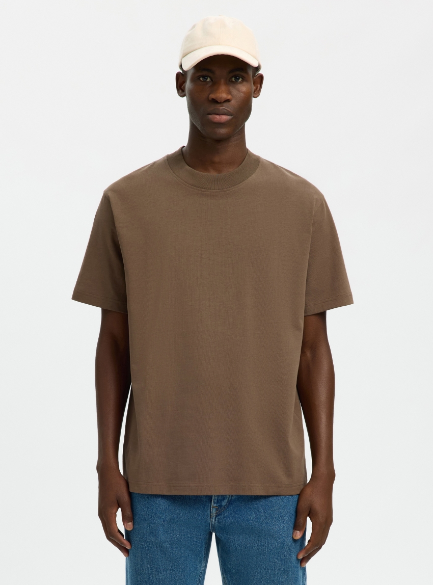 Selected Colman O-Neck Tee - Brown