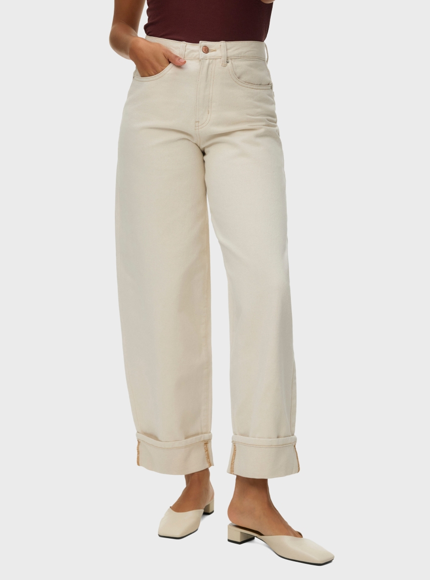 Vero Moda Zelda High Rise Barrel Fold Up Jeans - Ecru
