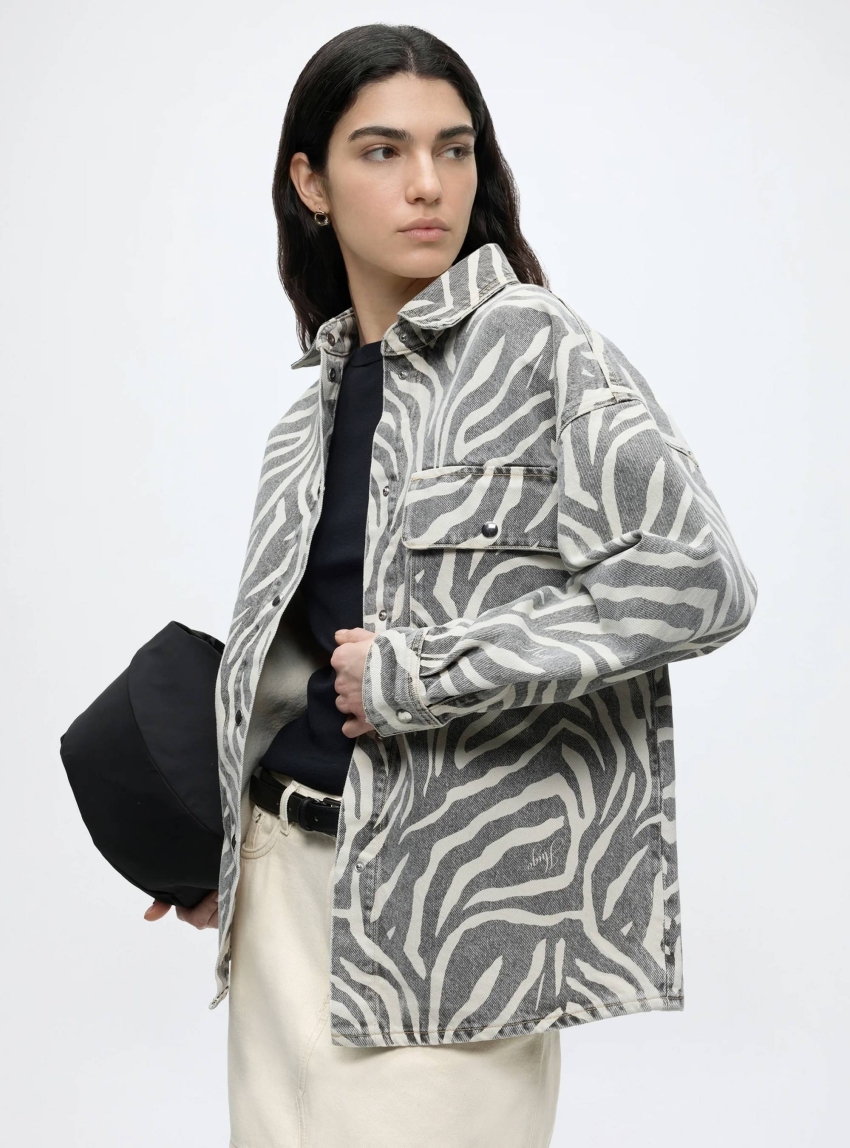 HUGO Relaxed-Fit Denim Shirt Gaggie - Animal Print