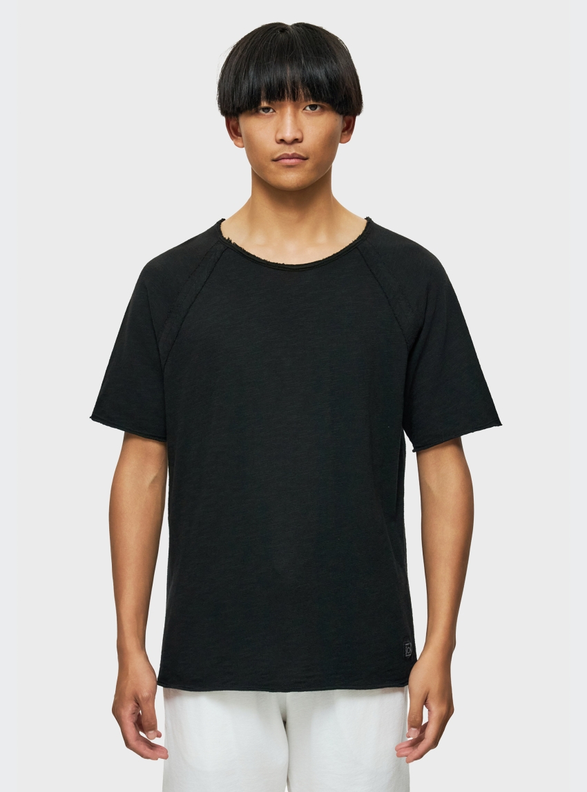 Dirty Laundry Raglan T-Shirt With Raw Edges - Black