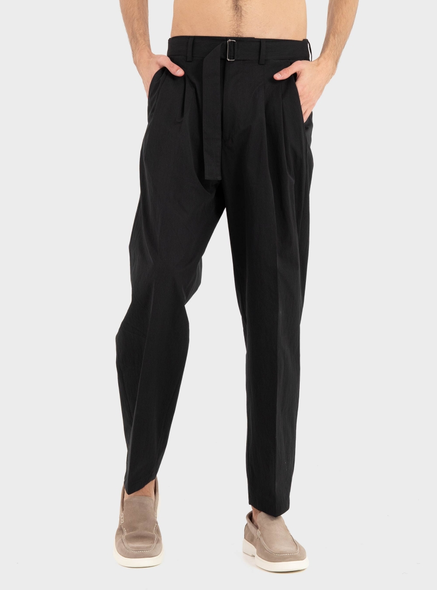Be Able Tapered Pleated Pants - Black