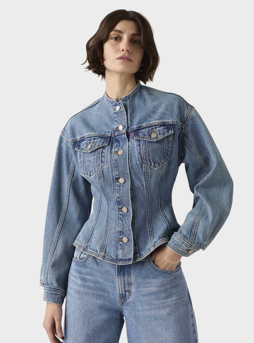 Levi's Sculpted Trucker Jacket - Medium Aged Denim
