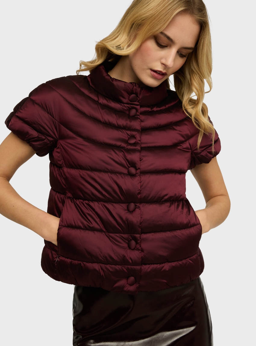 Motivi Lightweight short-sleeve puffer jacket - Bordeaux