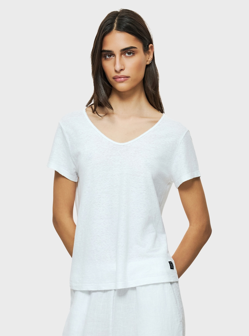 Dirty Laundry V-Neck Linen Blend T-Shirt - White