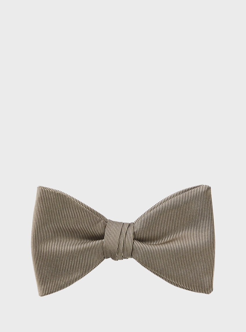 HUGO Pre-Tied Bow Tie In A Silk Blend  Bow tie dressy - Beige