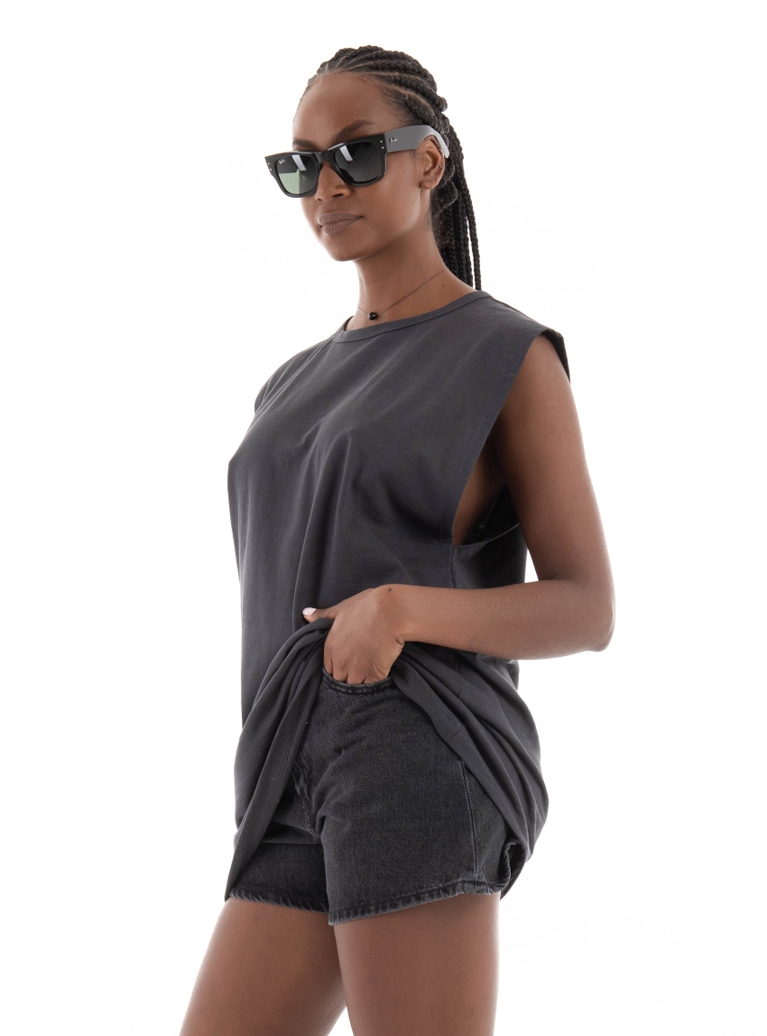 Levi's 80S Mom Denim Shorts - Black