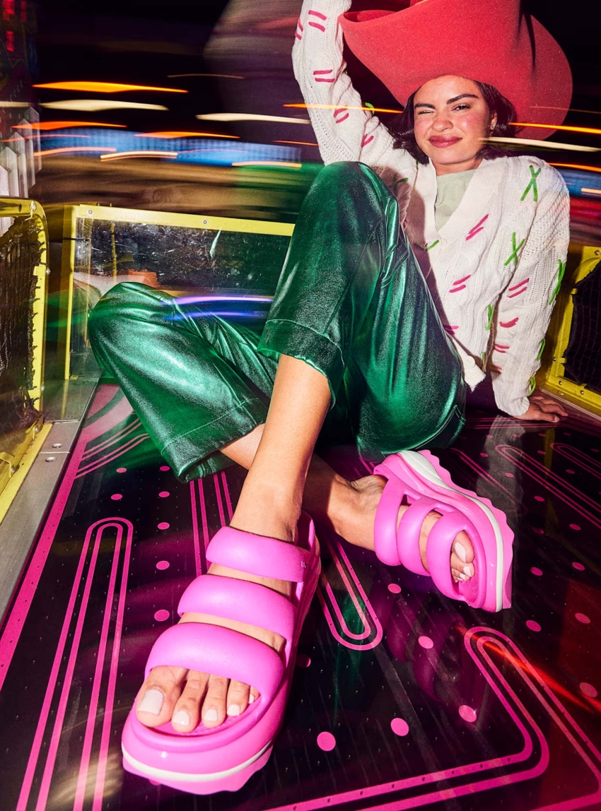 Crocs Mega Crush Triple Strap - Fuchsia