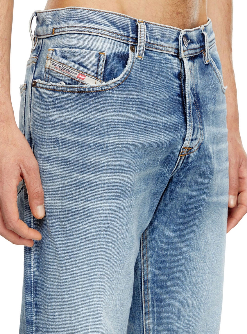 Diesel Tapered Jeans 2023 D-Finitive 09j54 - Medium Aged Denim