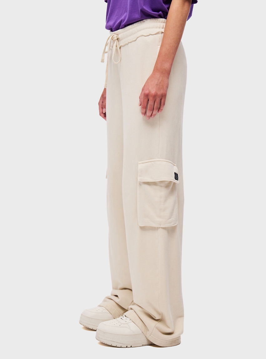 Dirty Laundry Straight Leg Cargo Sweatpants - Ecru