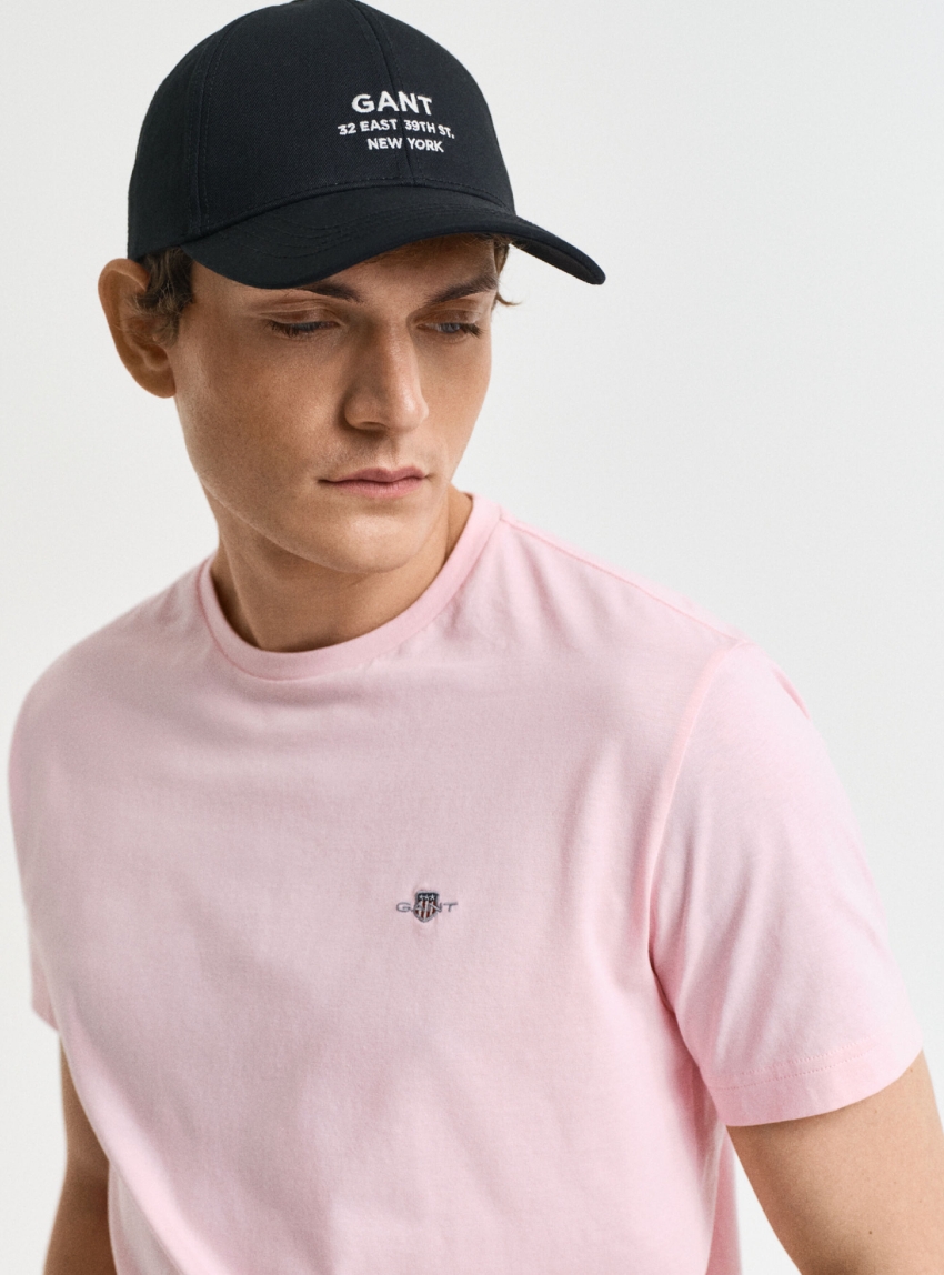 Gant Regular Shield T-Shirt - Pink