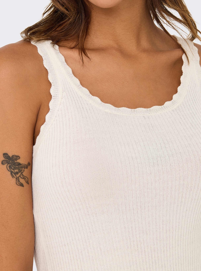 Only Gemma U-Neck Knitted Top - White