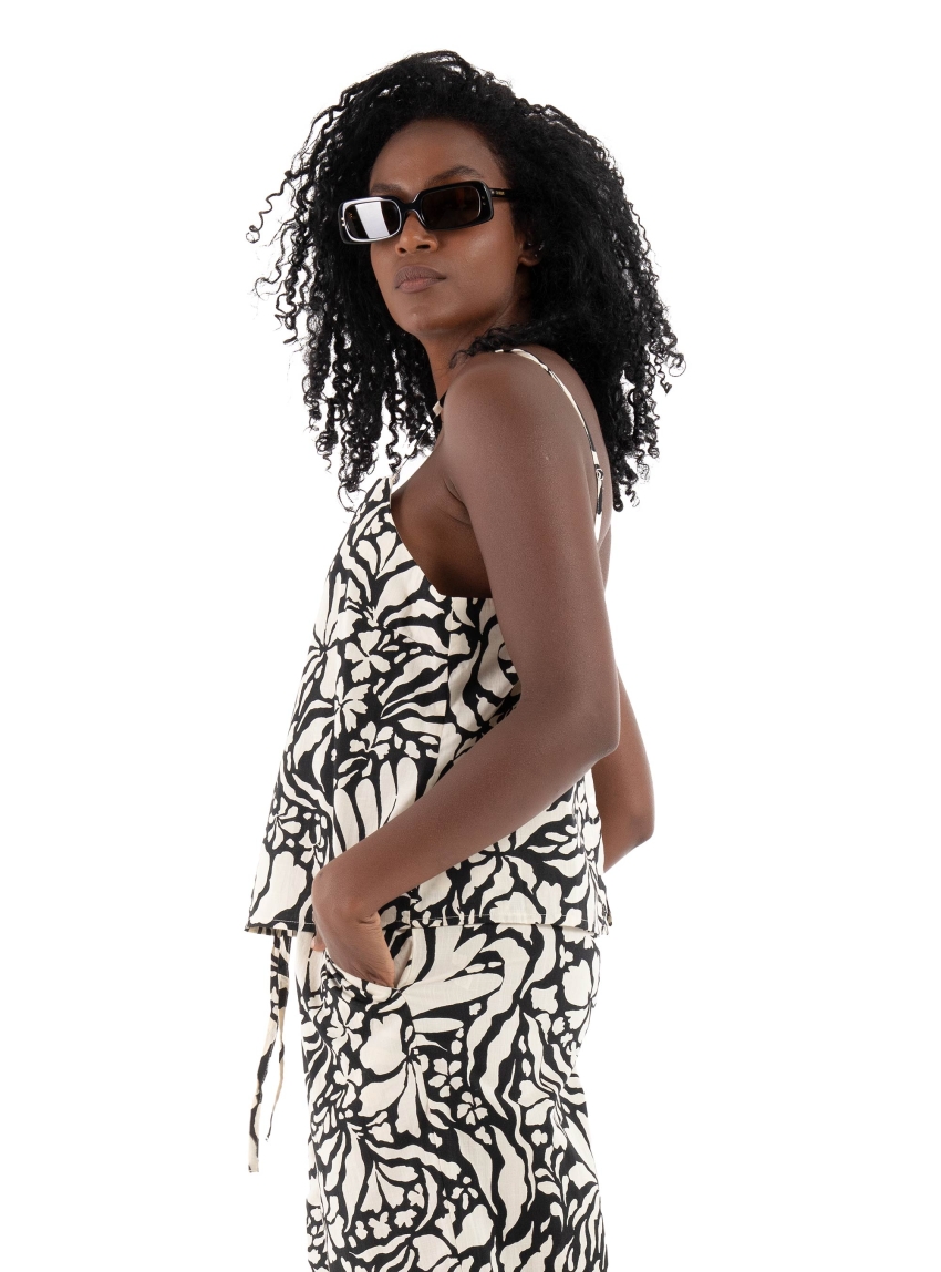 Only Kaleen Strap Top - Black