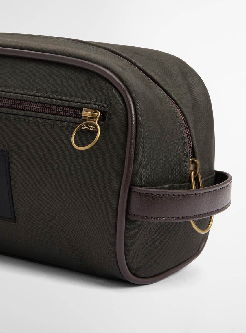 Barbour Waxed Washbag - Olive 