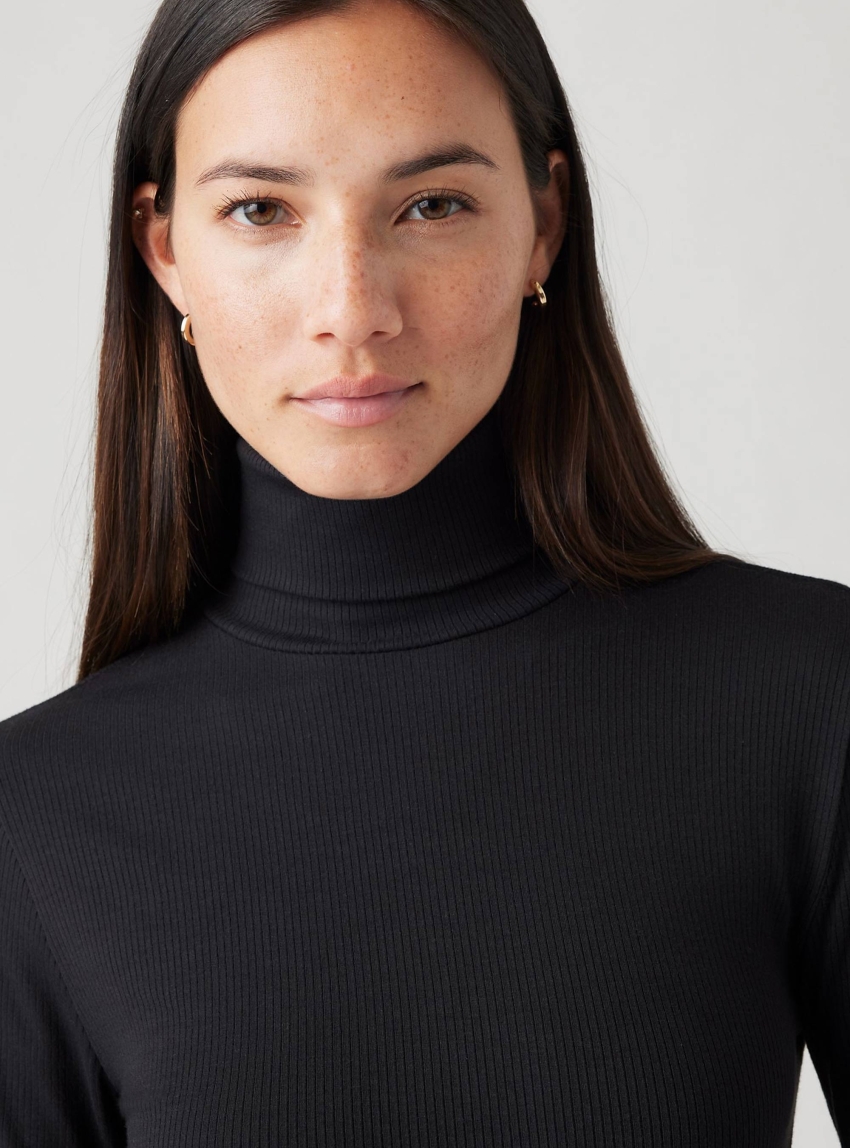 Levi's Dreamy Turtleneck Top - Black