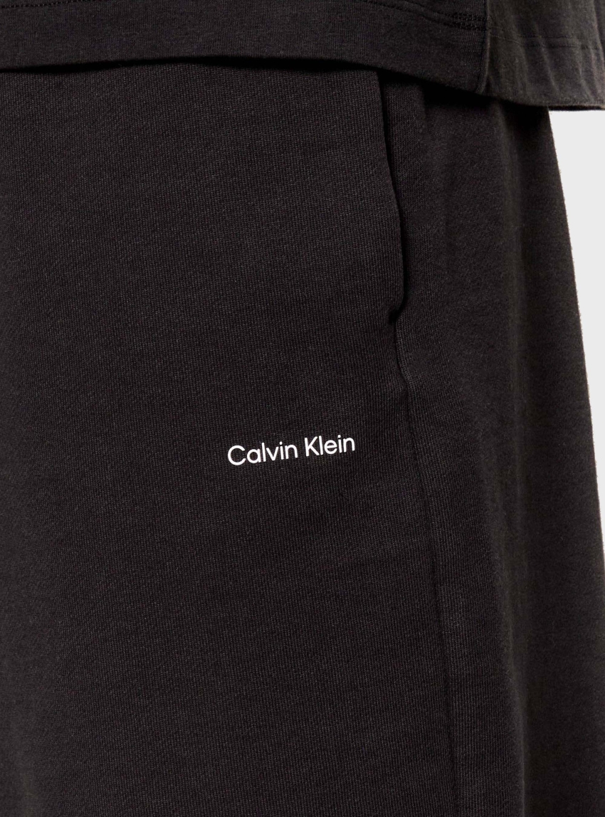 Calvin Klein 30S DISTRESS MONOGRAM GRAPH T-SHIRT - Black