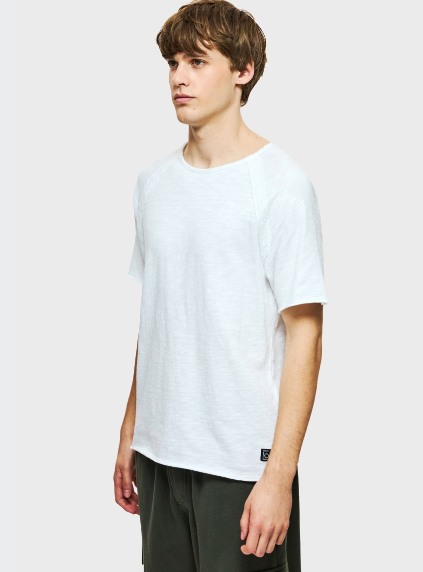Dirty Laundry Raglan T-Shirt With Raw Edges - White