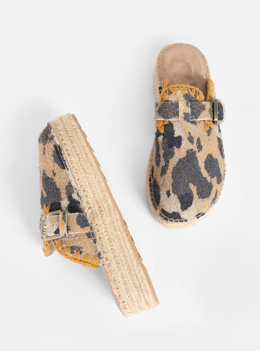 Mou Jute Clog Camo Print - Animal Print