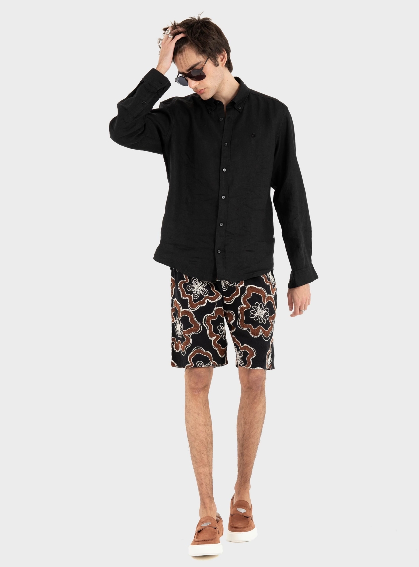 Antony Morato Shorts Regular Fit With Logoed Metal Badge - Black