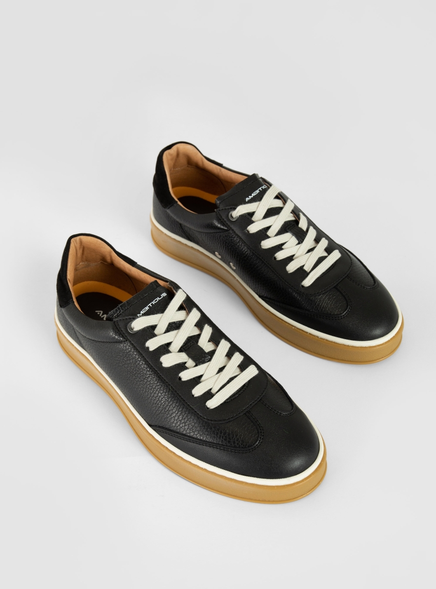 Ambitious Hans Sneakers - Black