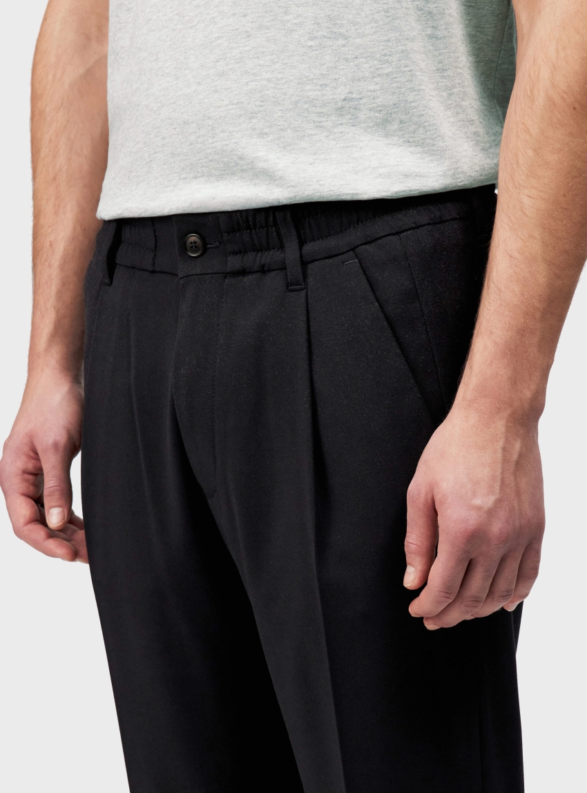 Drykorn Chasy Pleated Trousers - Black