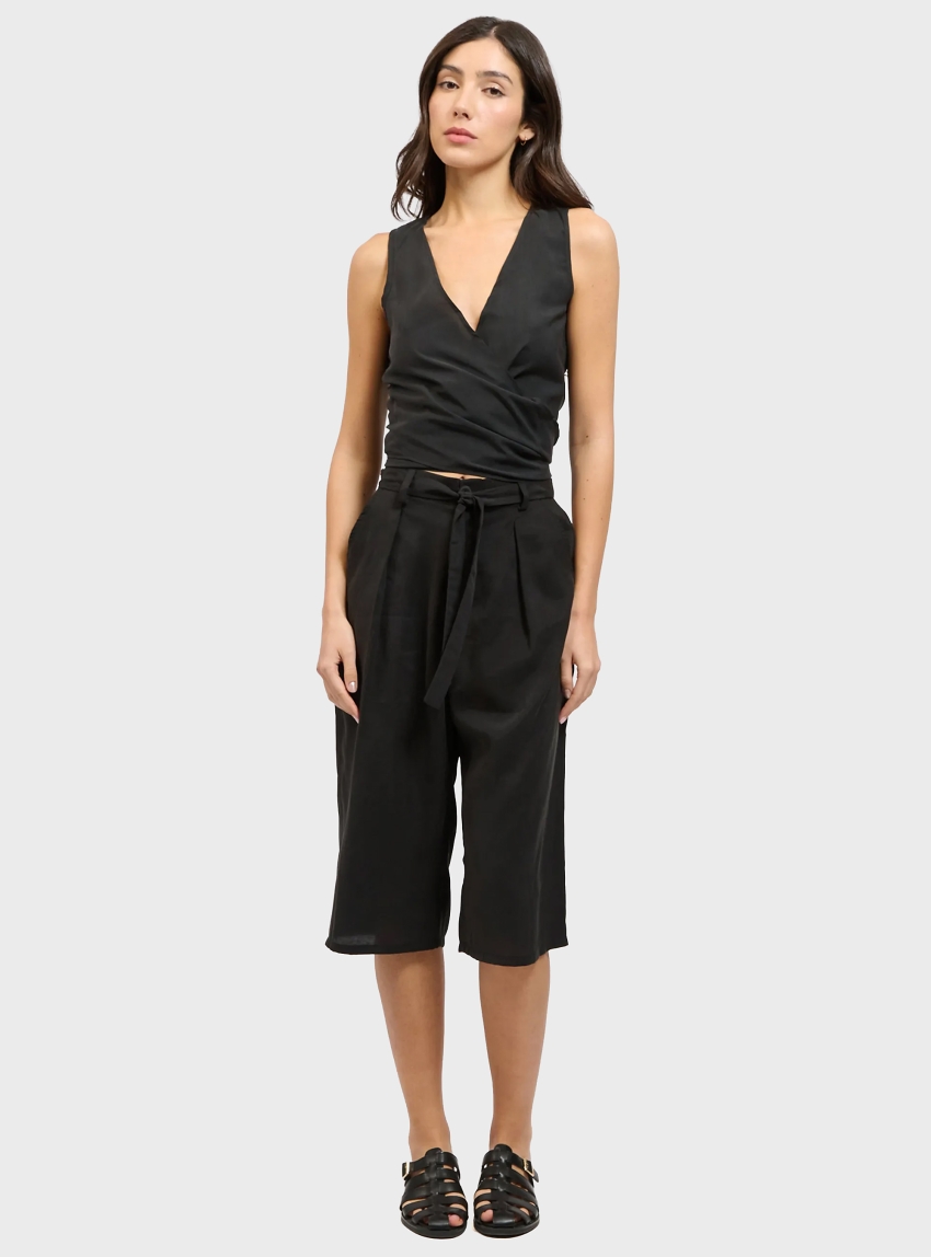 Collectiva Noir Tundra Bermuda - Black