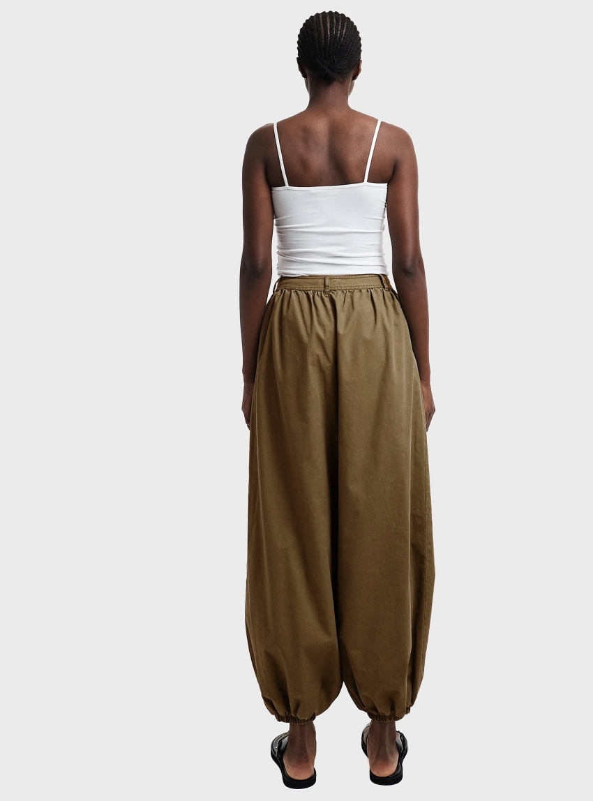 Topshop Mila High Rise Balloon Cargo Trousers - Brown