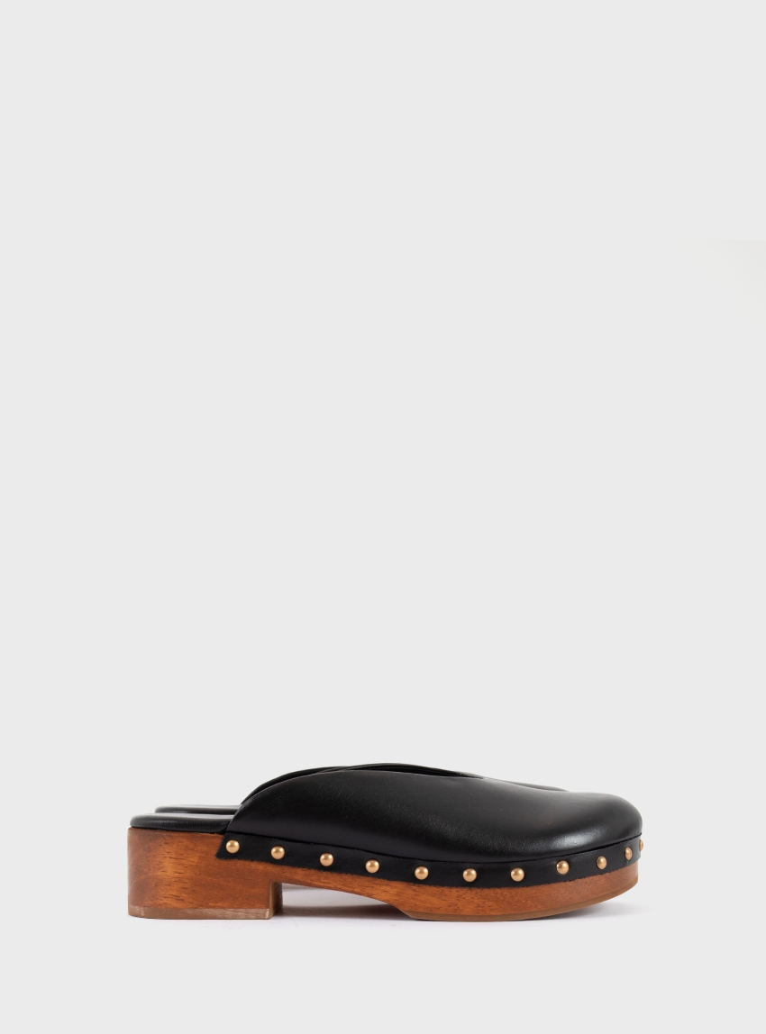 Carrano Clogs - Black