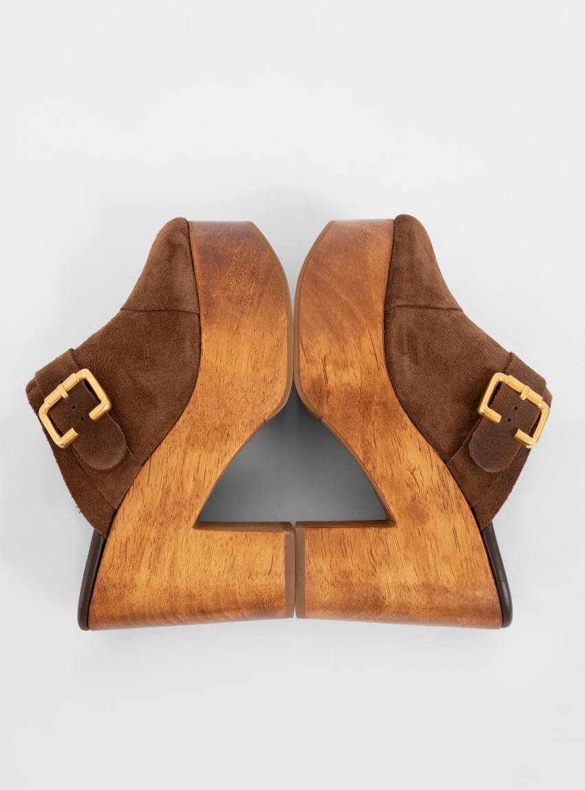 Carrano Heeled Clogs - Brown