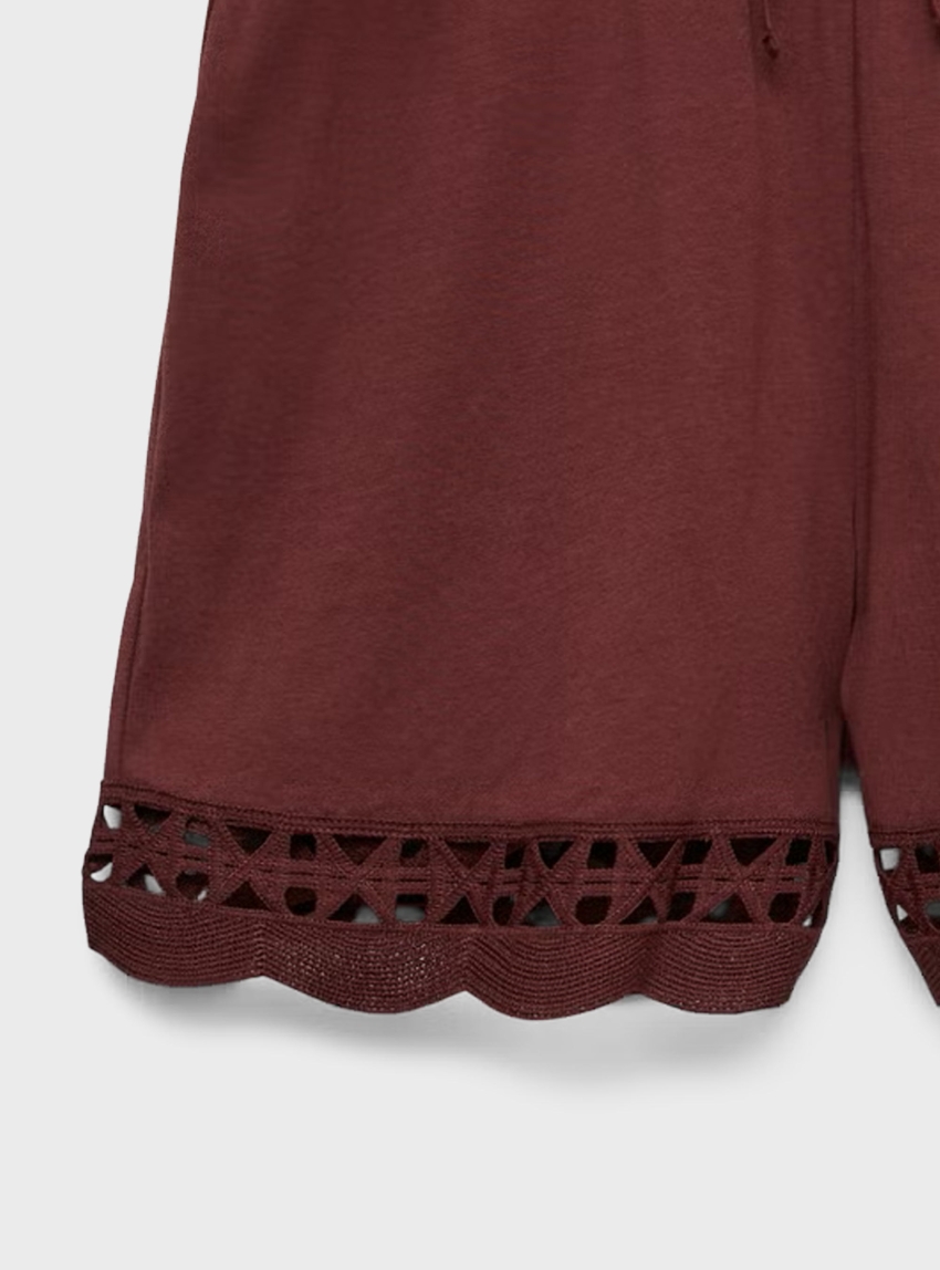 Vero Moda Gabby High Waist Shorts - Bordeaux