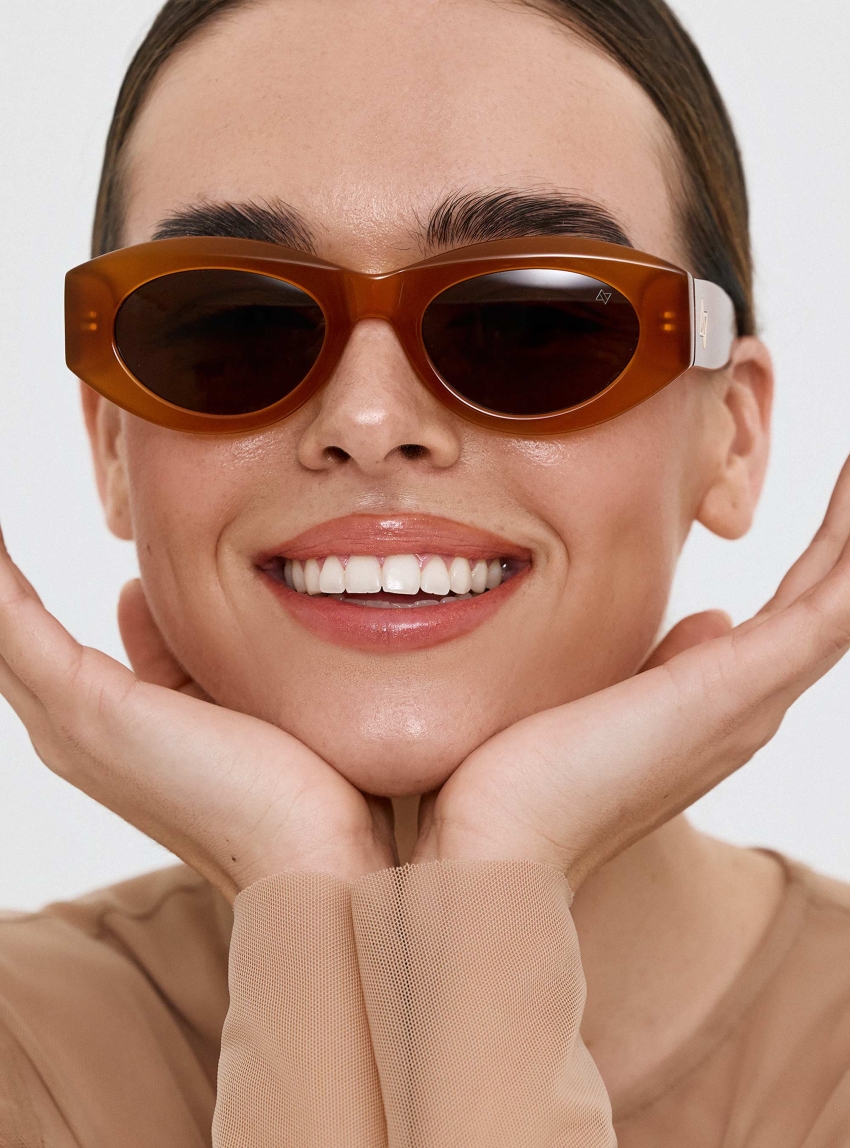 AV Lulu Sunglasses - Light Brown