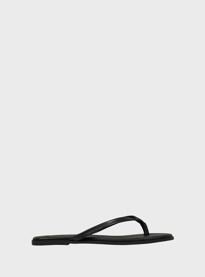 WindsorSmith Passport Thong Sandals - Black