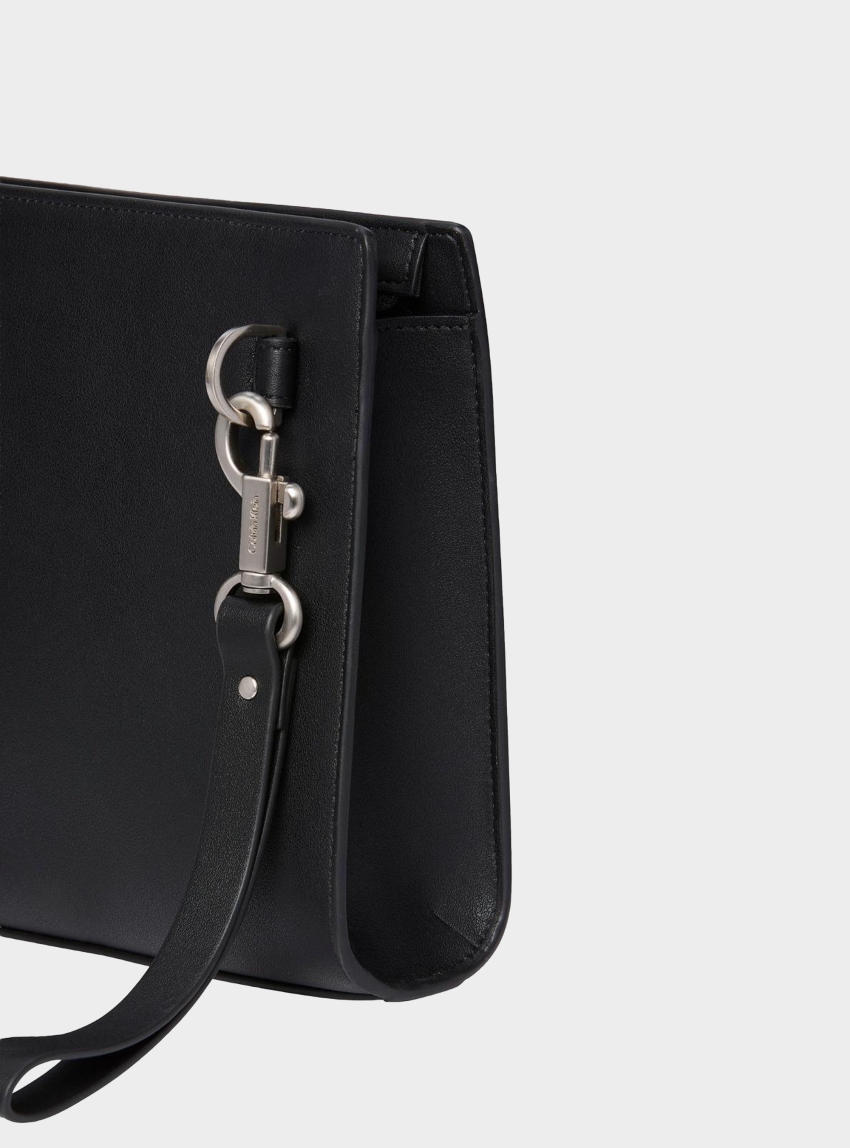Calvin Klein Raised Pouch - Black