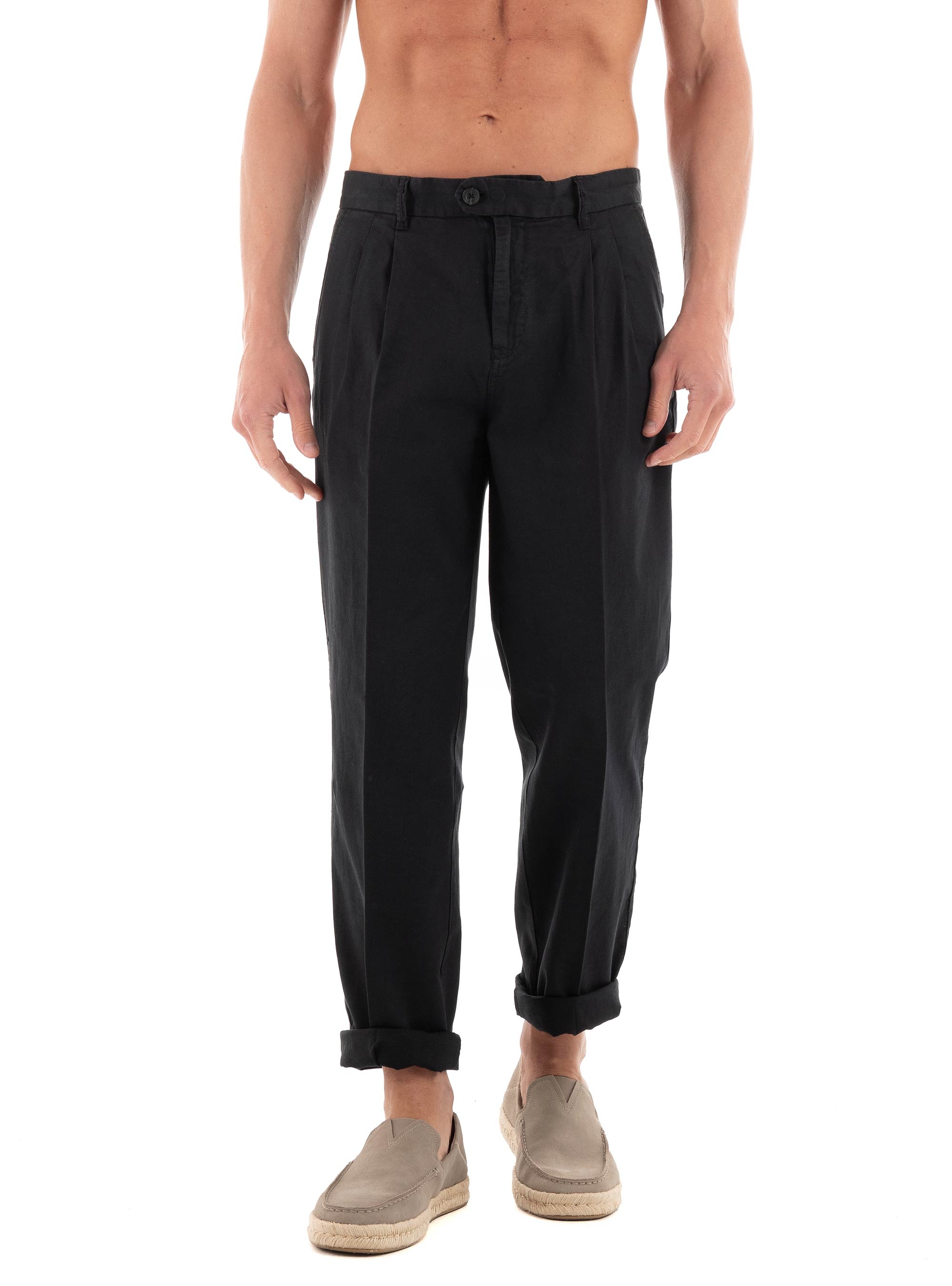 Scotch & Soda Seasonal Straight Fit Garment Dyed Pleated Chino Pants - Black