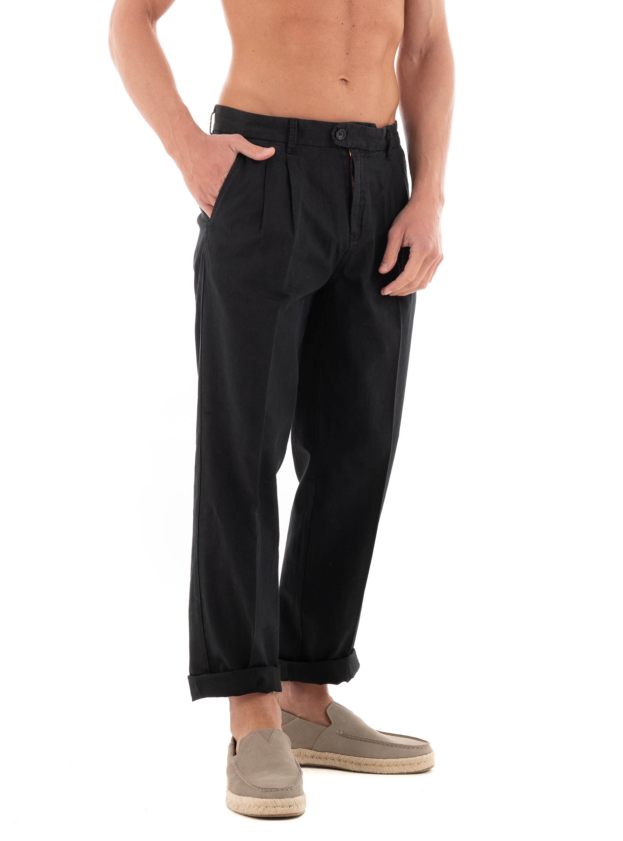 Scotch & Soda Seasonal Straight Fit Garment Dyed Pleated Chino Pants - Black
