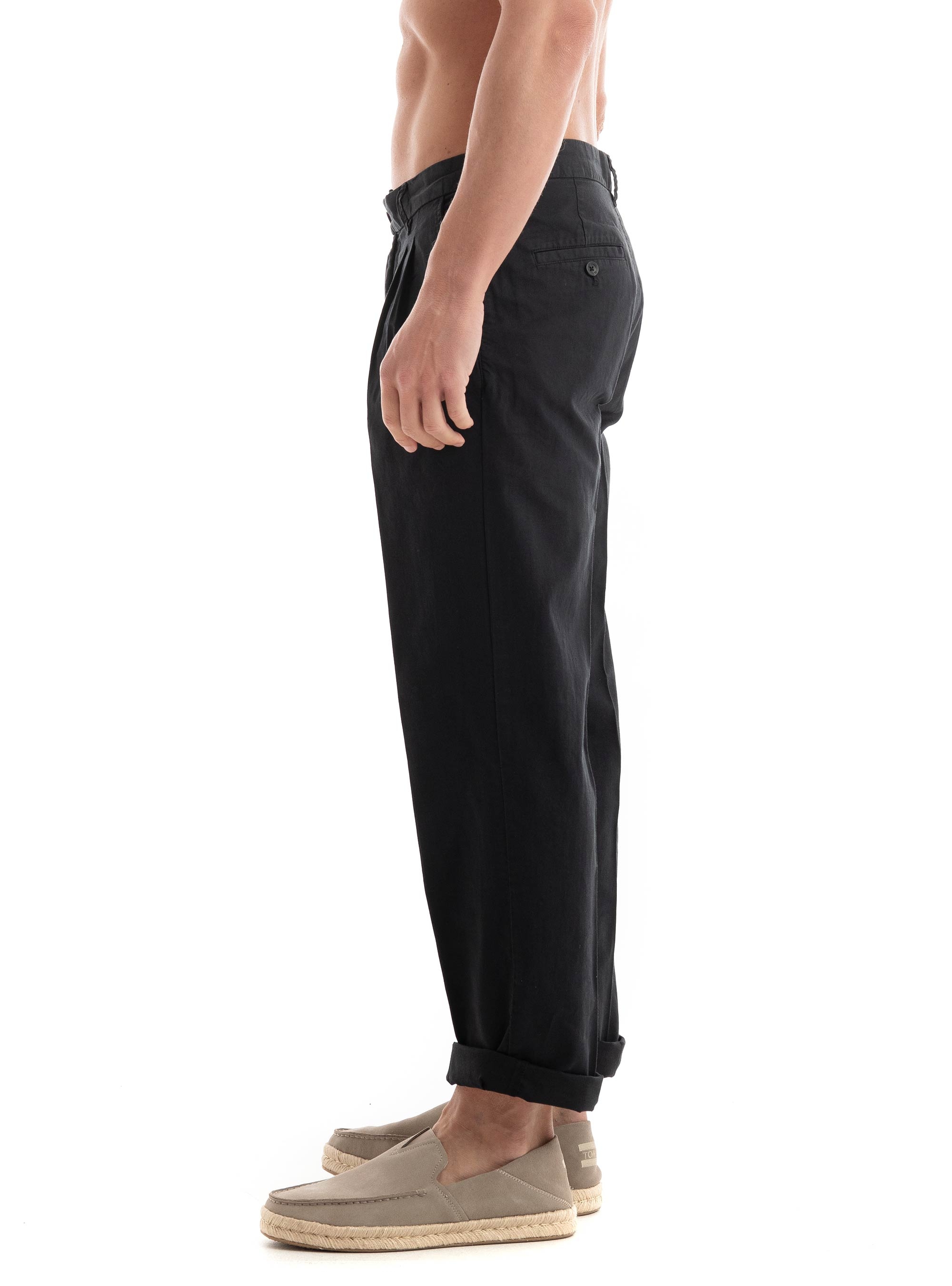 Scotch & Soda Seasonal Straight Fit Garment Dyed Pleated Chino Pants - Black