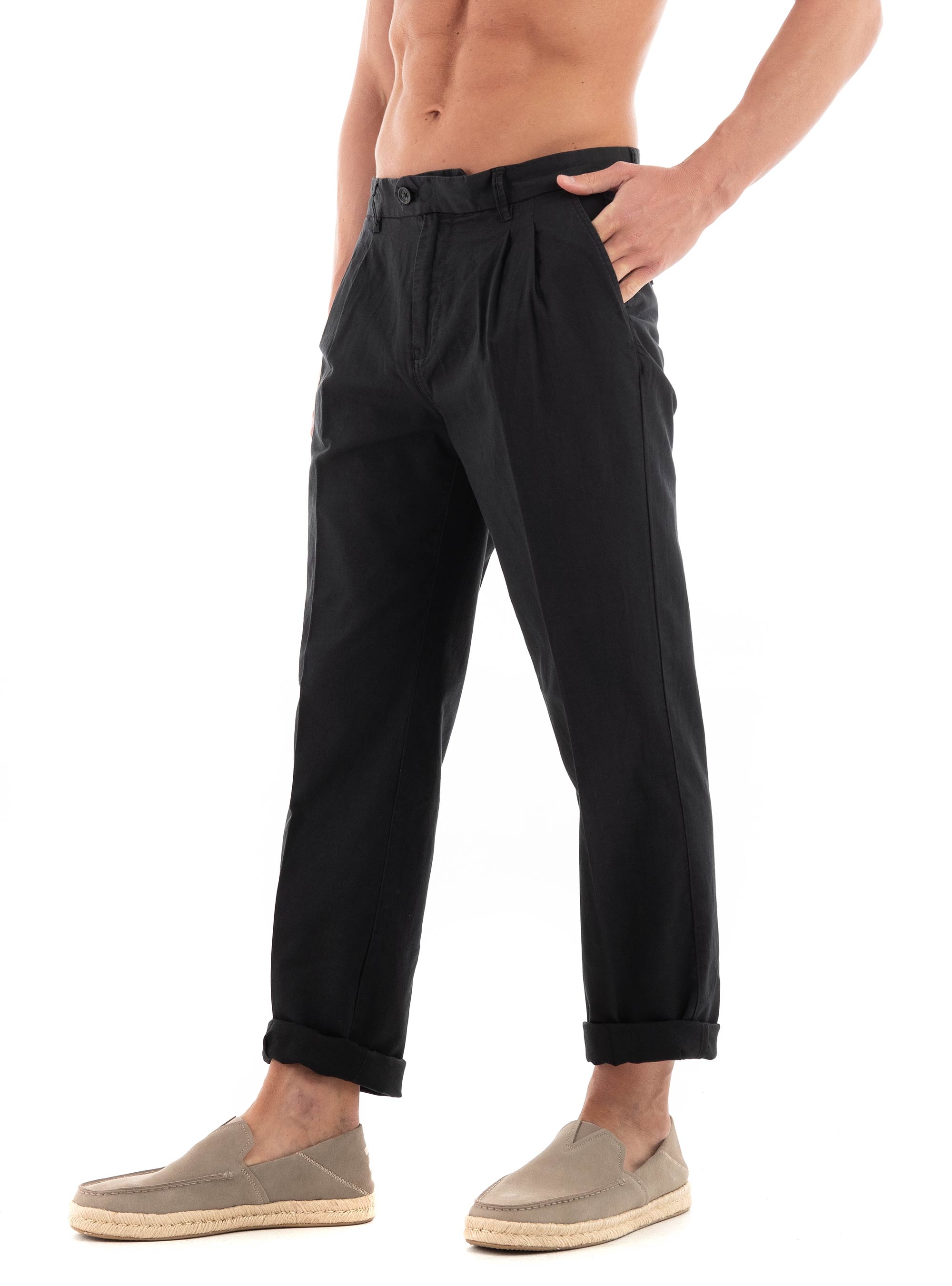 Scotch & Soda Seasonal Straight Fit Garment Dyed Pleated Chino Pants - Black