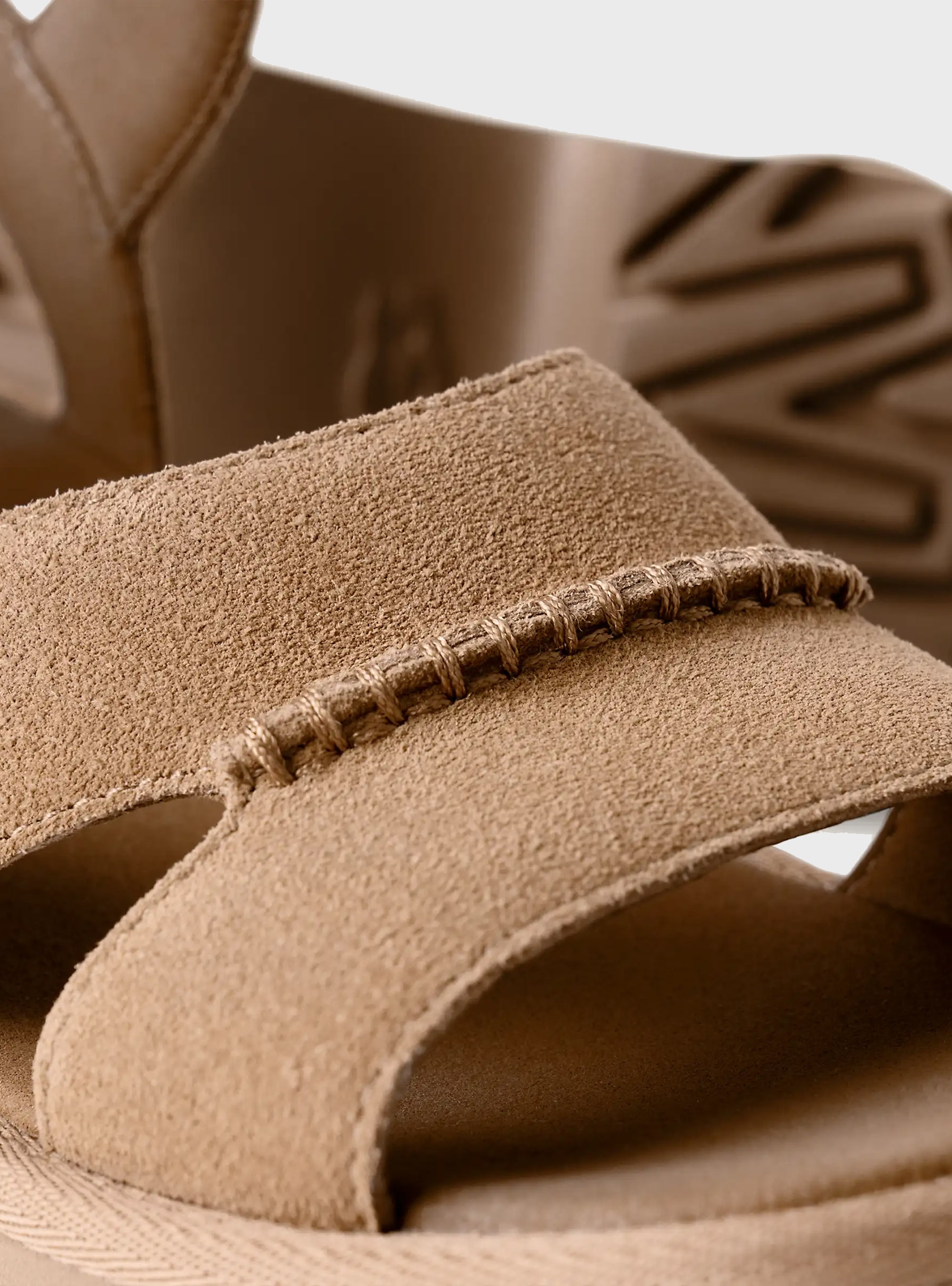 UGG New Heights Ankle Strap - Beige