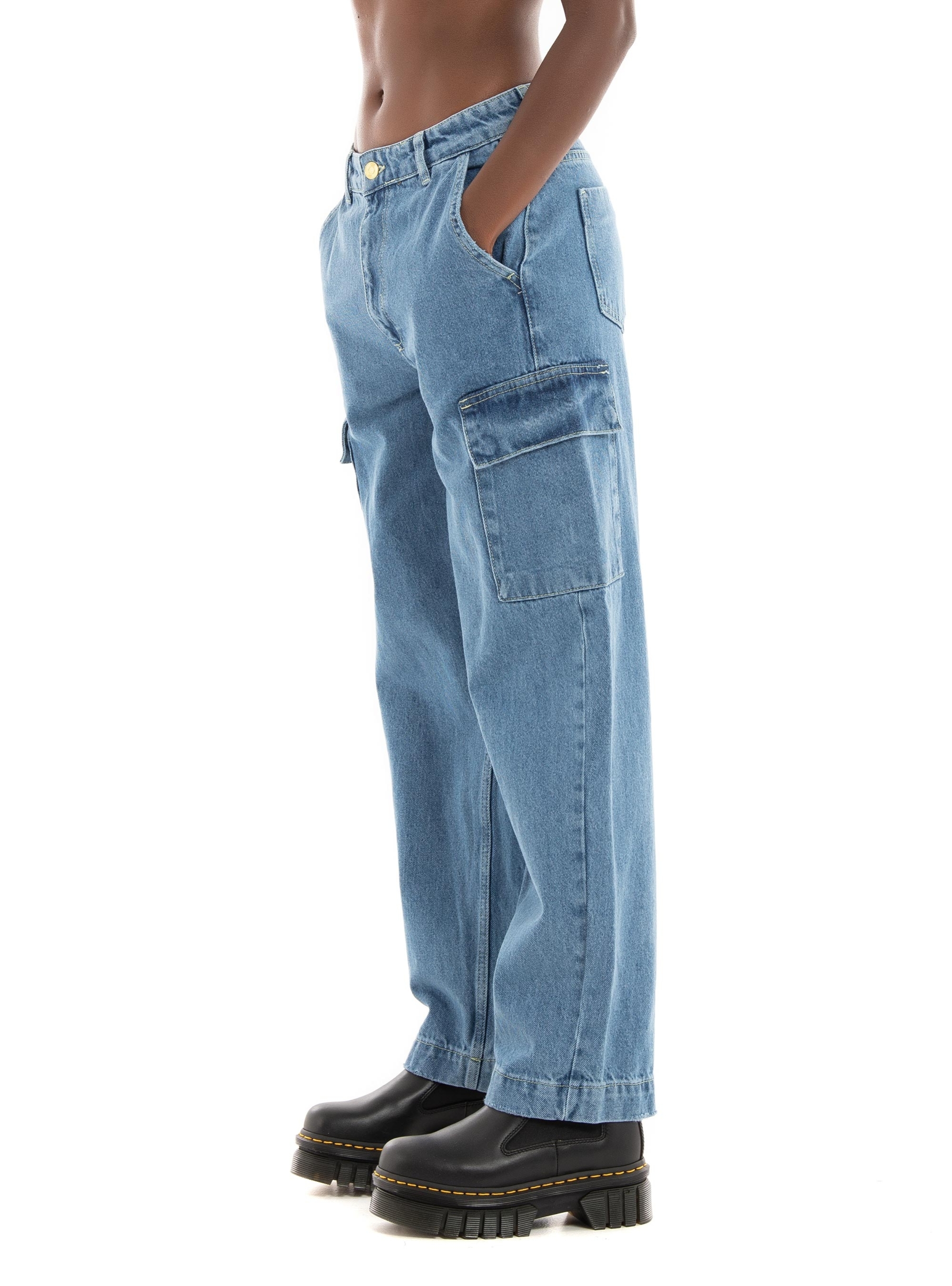 Something New Reese Mid Rise Cargo Jeans - Medium Aged Denim