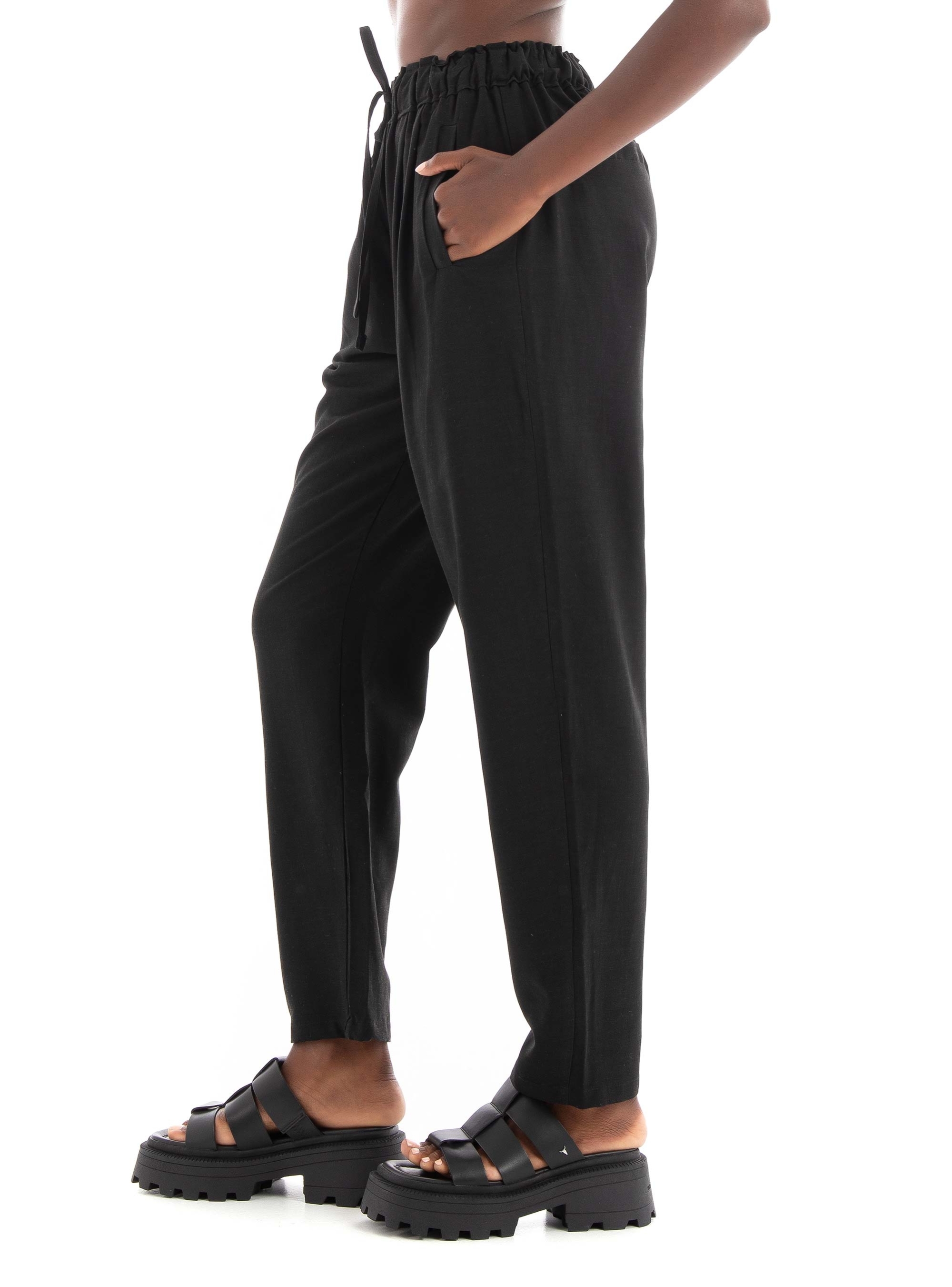 Collectiva Noir Daira Pants - Black