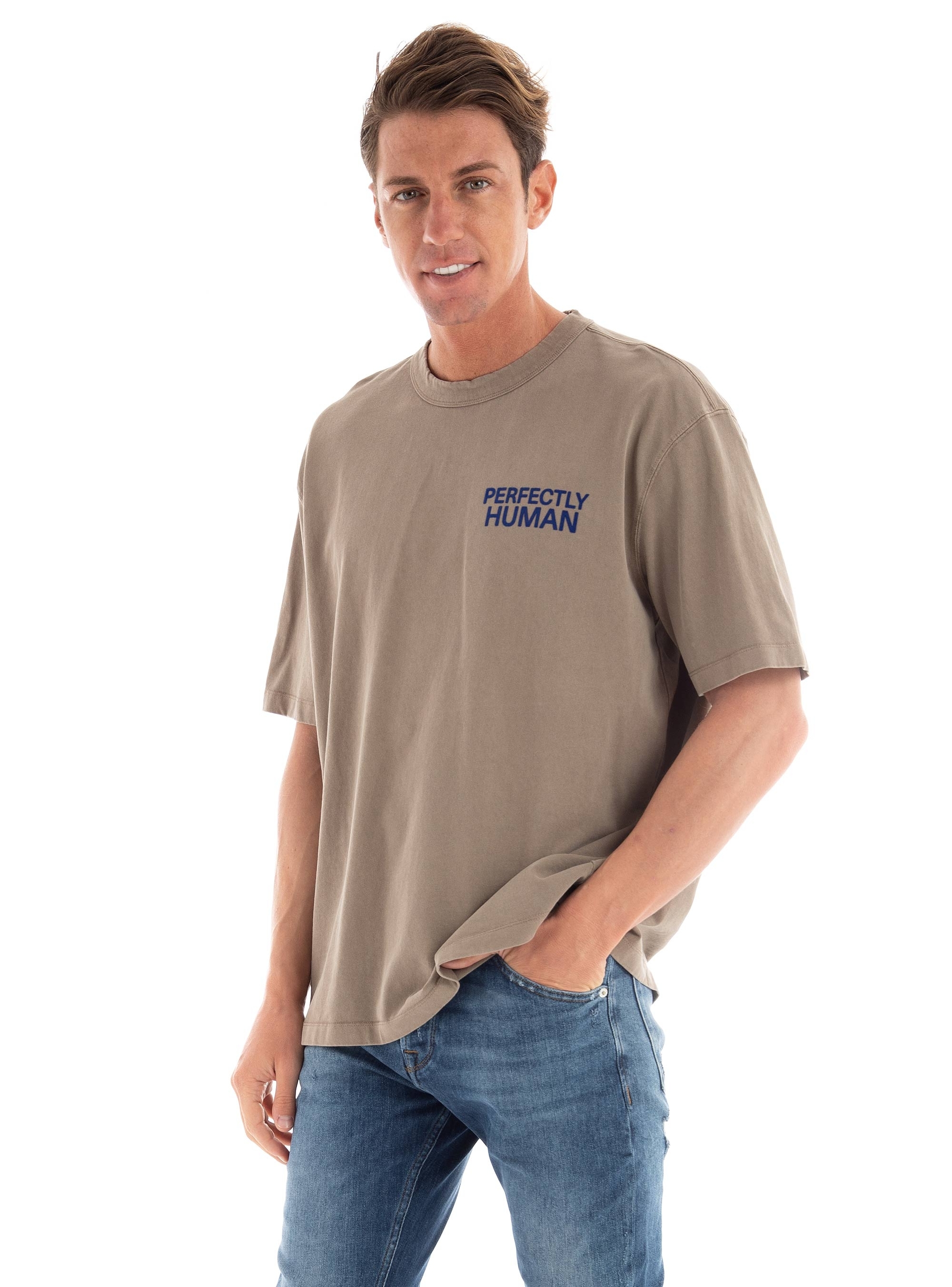 Gabba Nigel Boxy Human Tee - Dark Beige