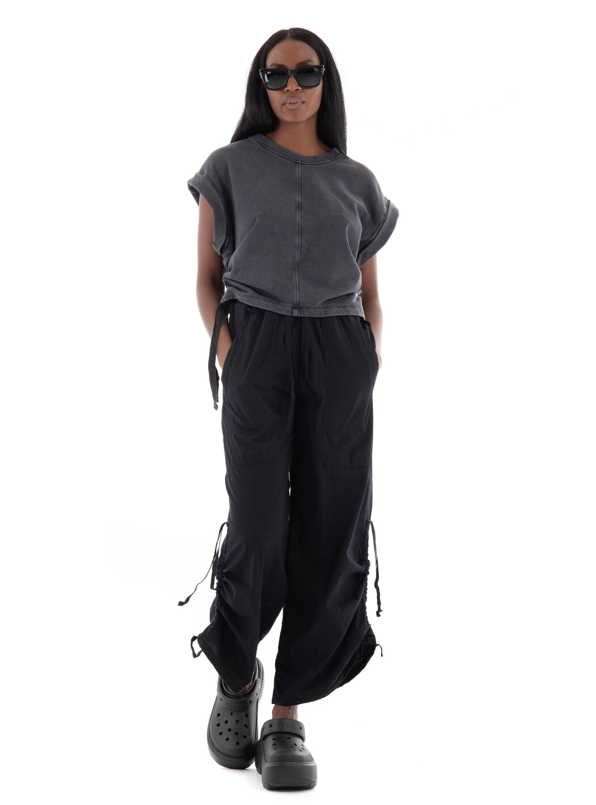 Deha Cropped Top - Black